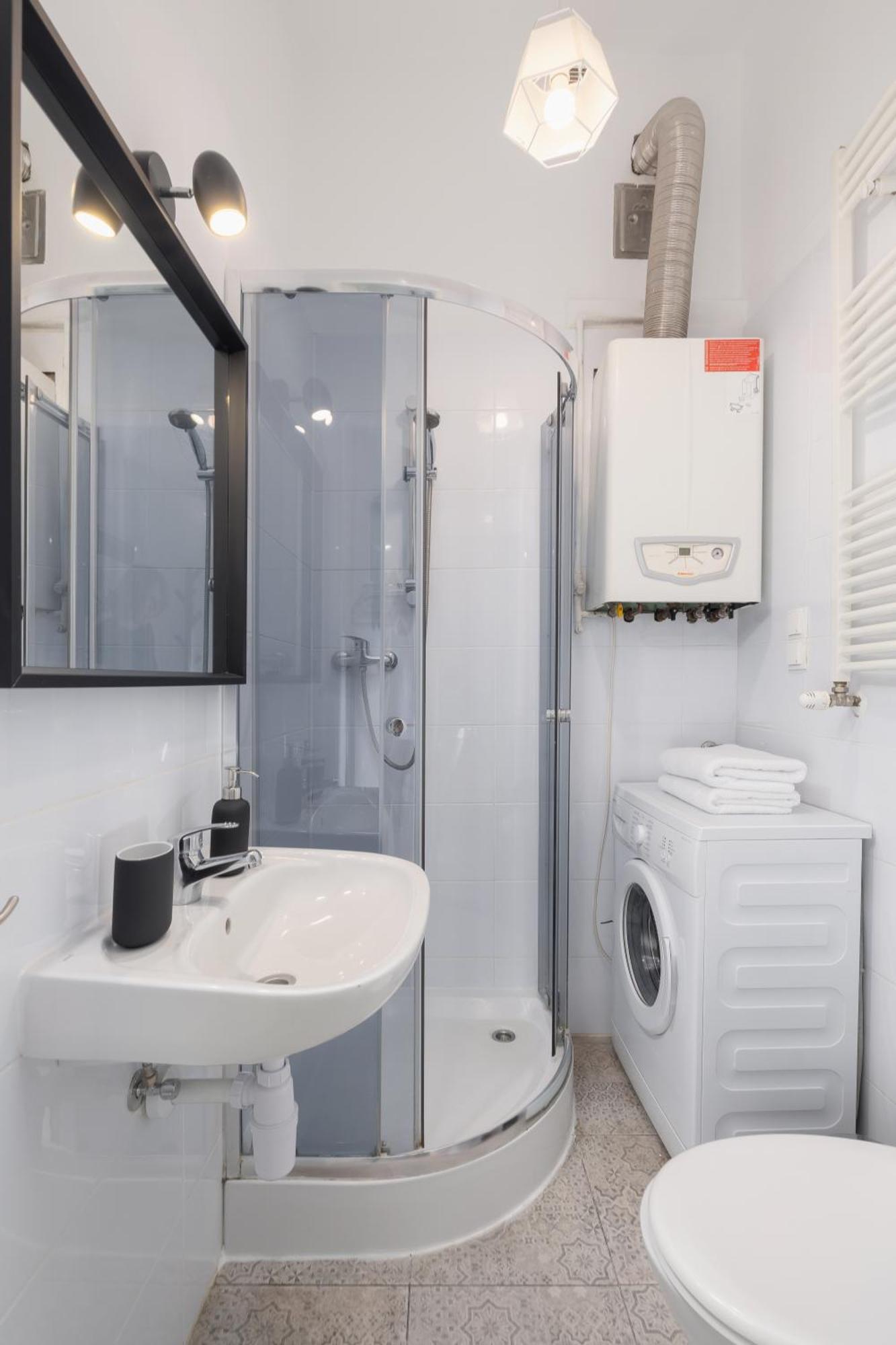 1-Bedroom Apartment - Dluga 65 Street Kraków Eksteriør billede