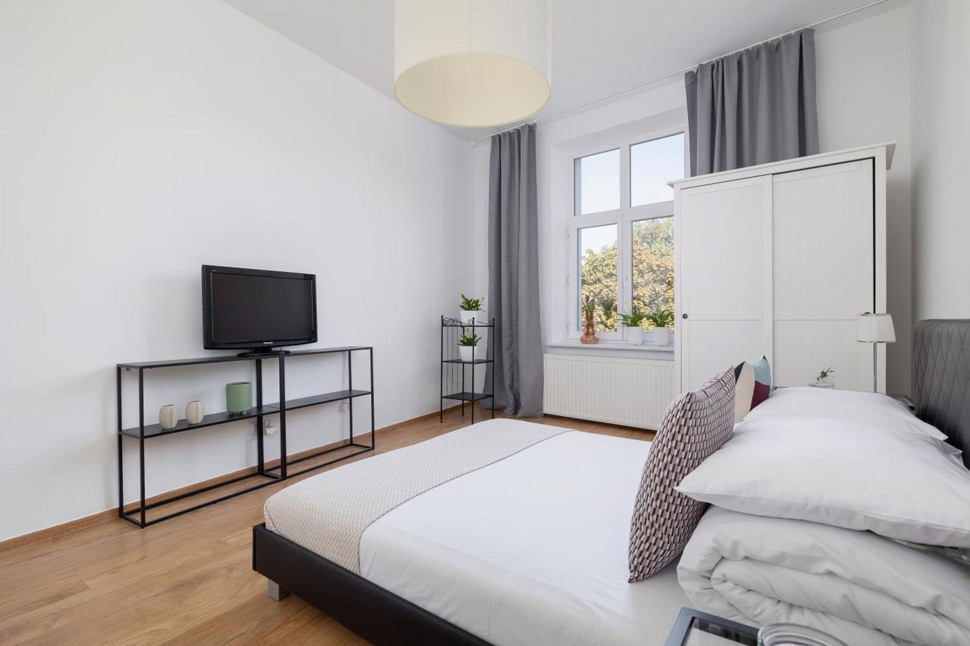 1-Bedroom Apartment - Dluga 65 Street Kraków Eksteriør billede