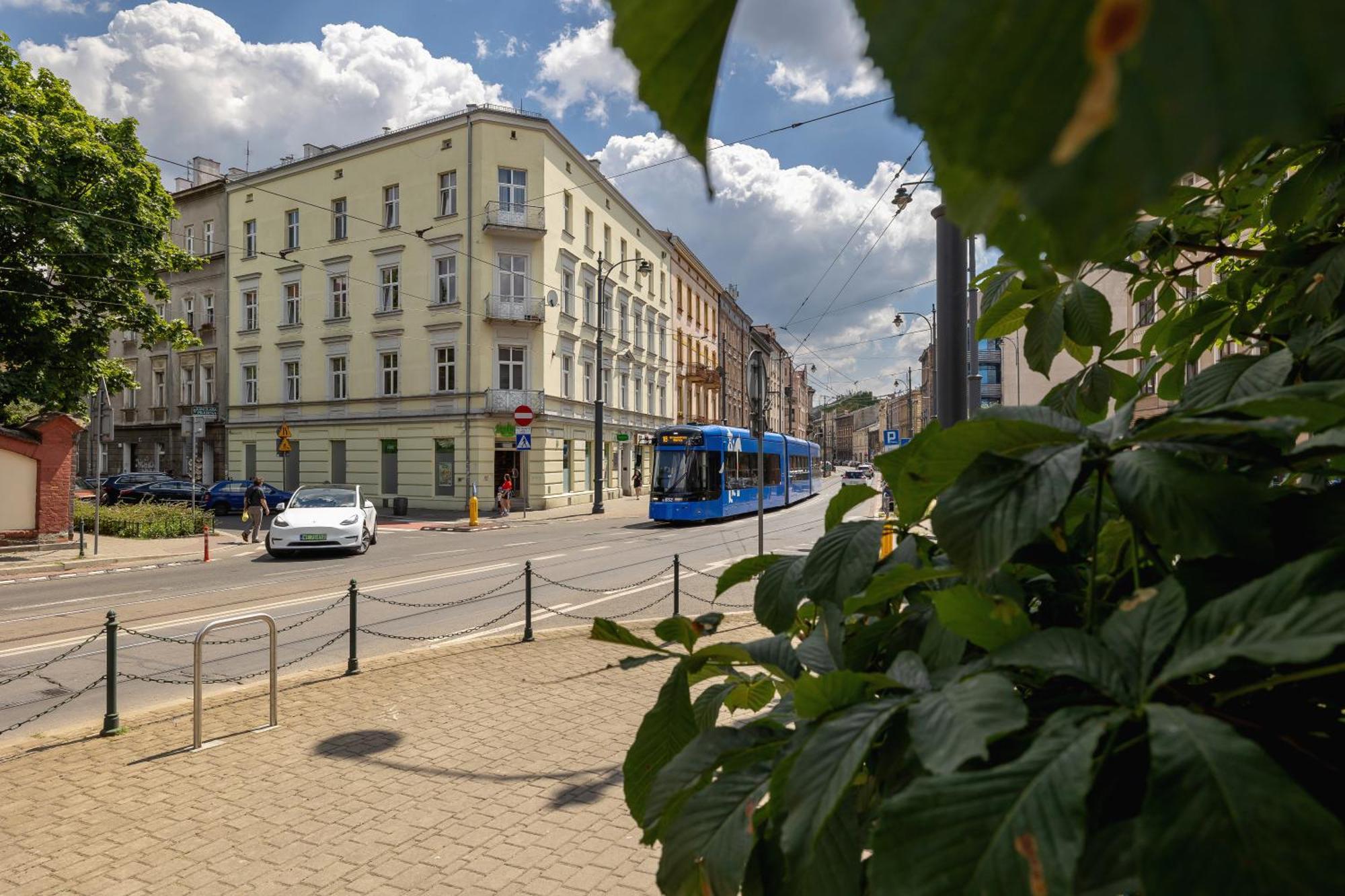 1-Bedroom Apartment - Dluga 65 Street Kraków Eksteriør billede